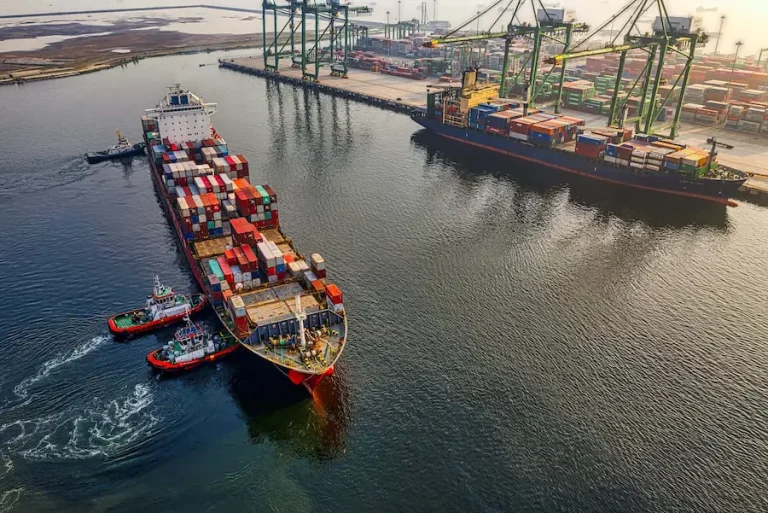 Tráfico marítimo guía completa para optimizar tus operaciones